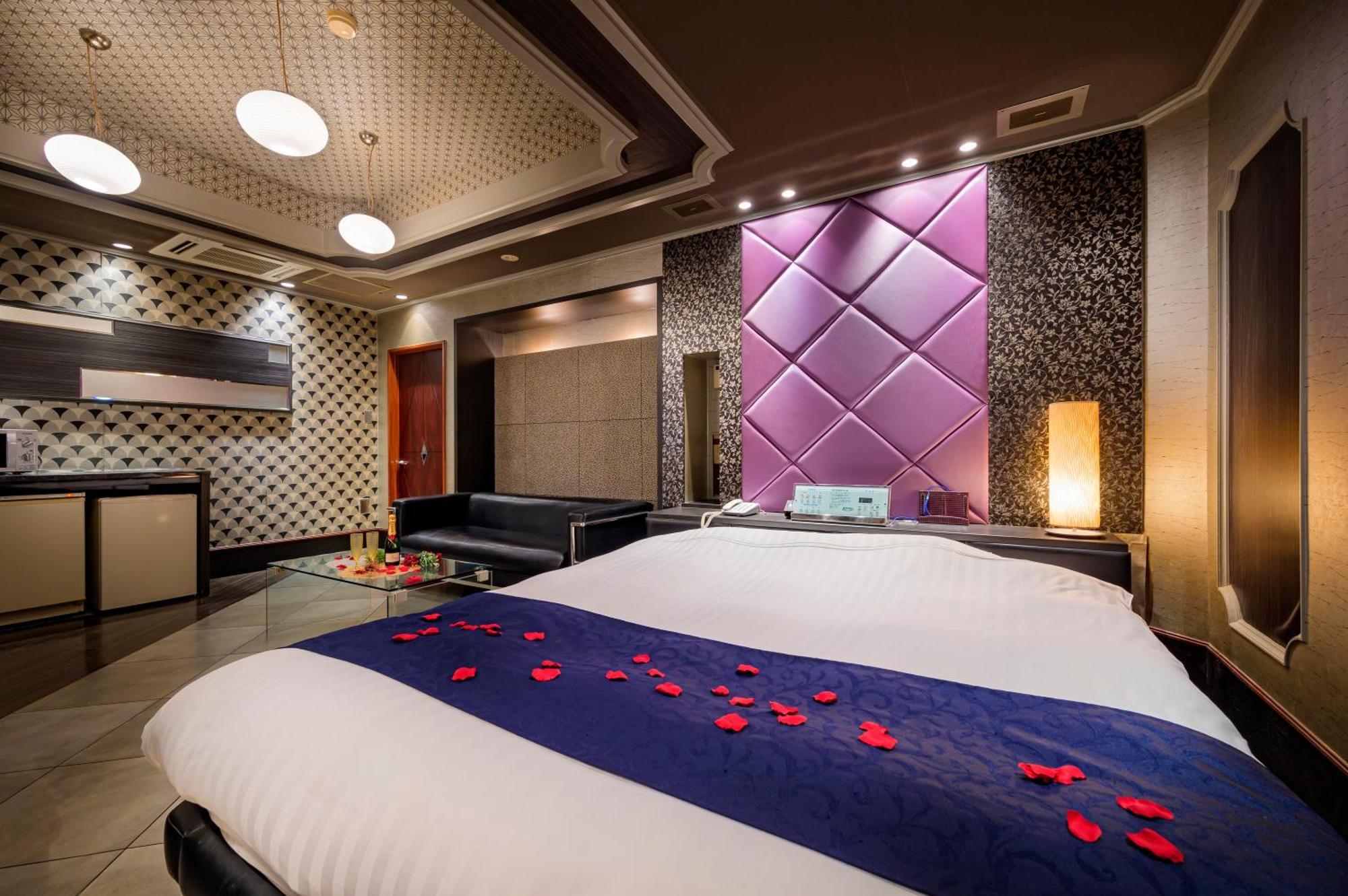 Hotel Mobilia (Adults Only) Цуруґашіма Екстер'єр фото